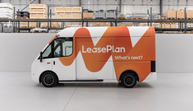 LeasePlan and Arrival sign partnership