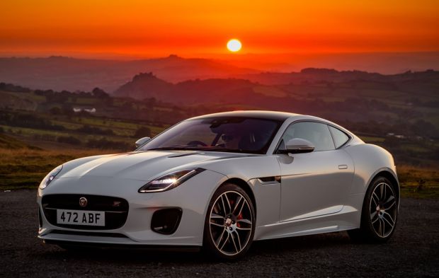 Jaguar announces F-Type Chequered Flag Special Edition