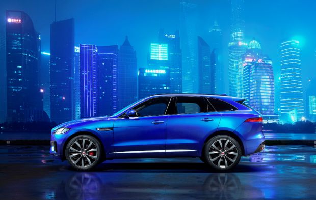 Jaguar previews new F-PACE ahead of Frankfurt