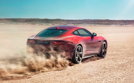 New All-Wheel-Drive Jaguar F-TYPE R Boosts Bloodhound SSC Record Bid