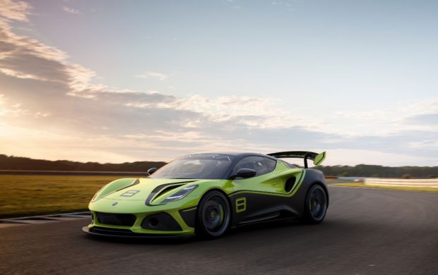 Lotus reveals competition-ready Emira GT4