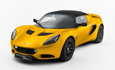 Lotus celebrates Elise's 20th birthday!