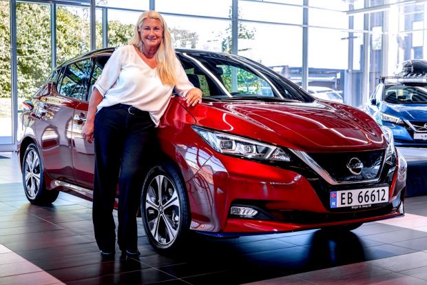 Nissan celebrates production of 500,000th LEAF 