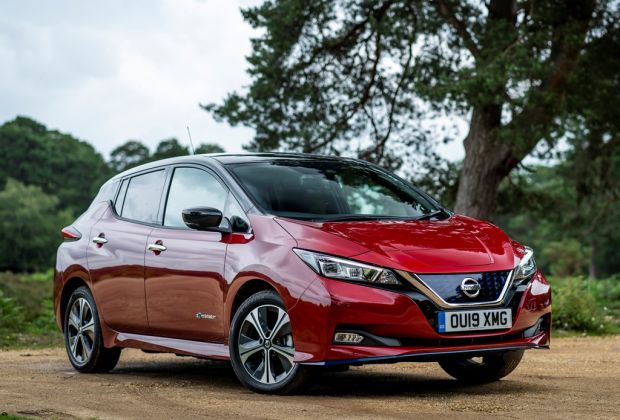 Old and New Nissan LEAF win Used Car of the Year award